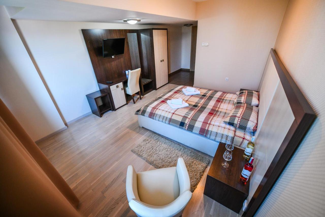 La Casa Apartments Баня-Лука Екстер'єр фото